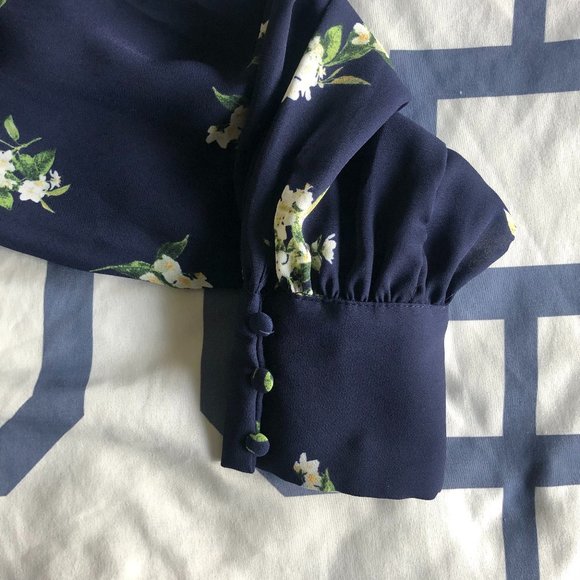 CUPCAKES AND CASHMERE BLOUSE SIZE S - Picture 8 of 9